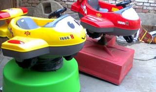 熊孩子用激光照飞机 熊孩子用激光照飞机