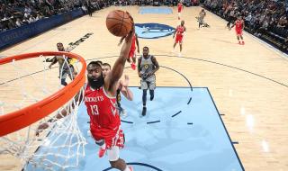 掘金主场击败湖人